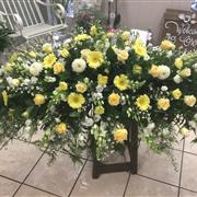 Lemon &amp; White Coffin Spray 